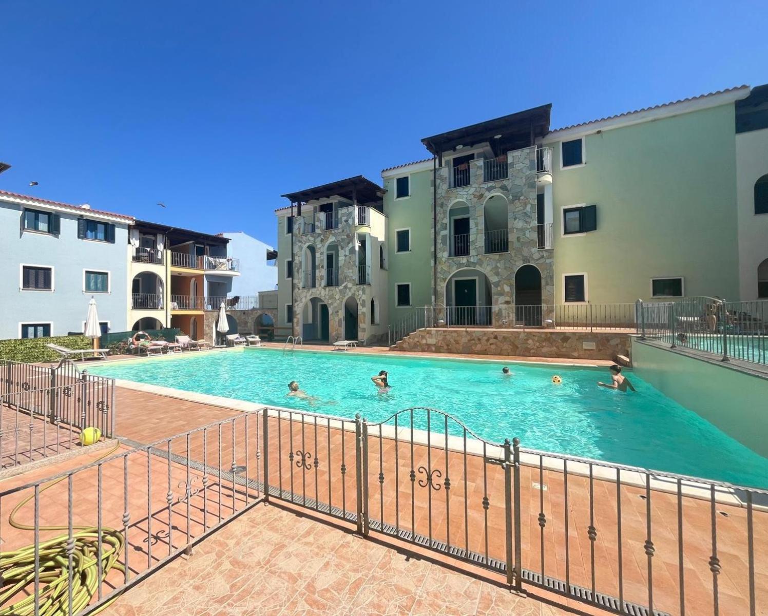 Appartamento Con Piscina Валледория Экстерьер фото
